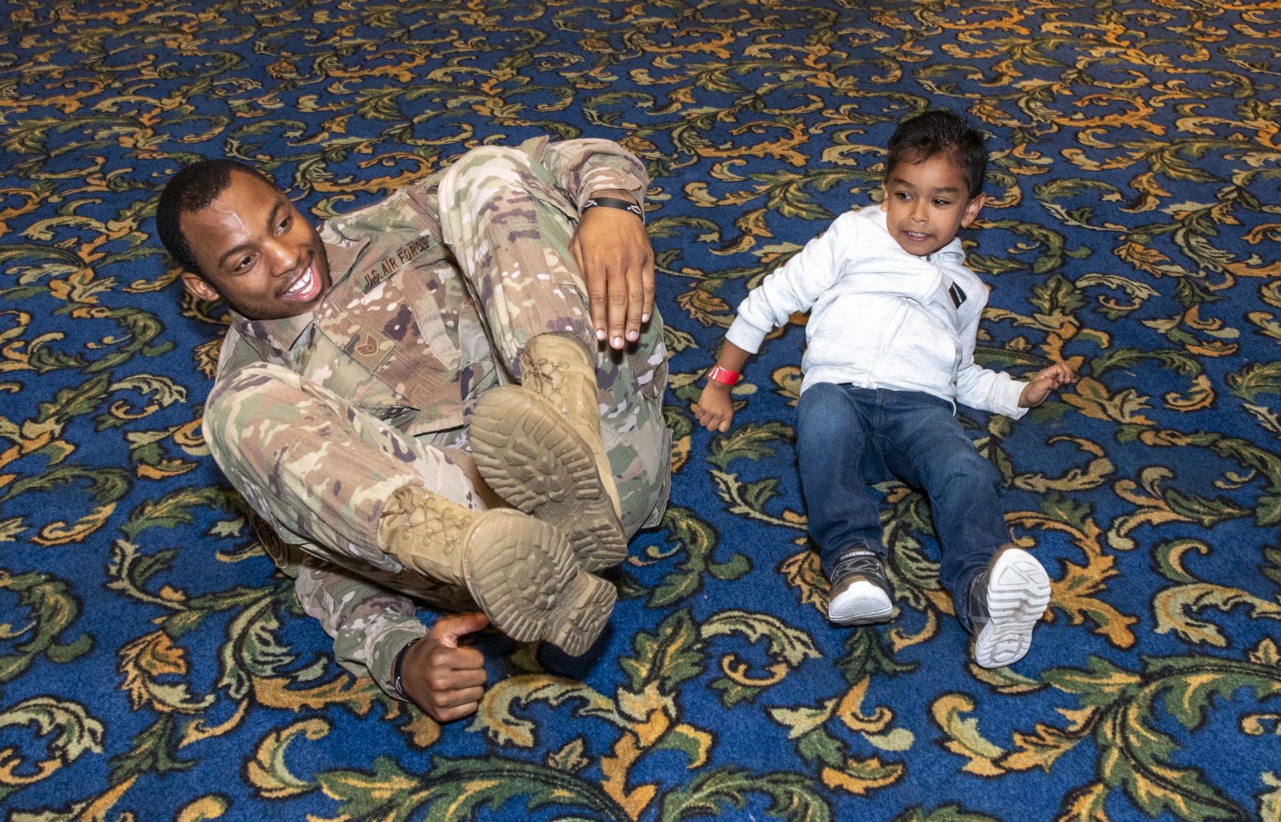 120719 Operation Kids Christmas 15.jpg